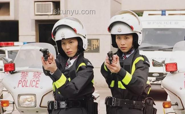 小伙上班路上被小女警误用枪指，获赔30万美元